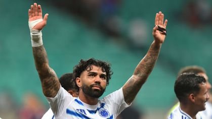 Fechado com o Santos, Gabigol publica mensagem ao Cruzeiro nas redes; veja