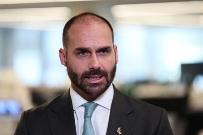 PF ordena retorno de Eduardo Bolsonaro ao cargo de escrivão após cassação do mandato