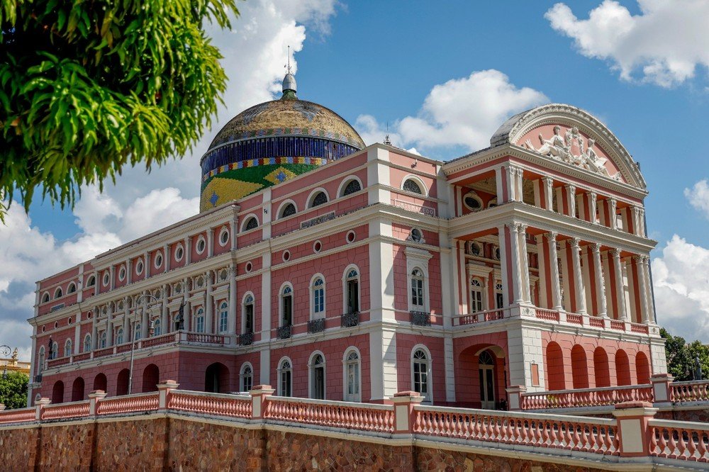 Férias no Amazonas: roteiro reúne natureza, cultura e história para todos os estilos de passeio