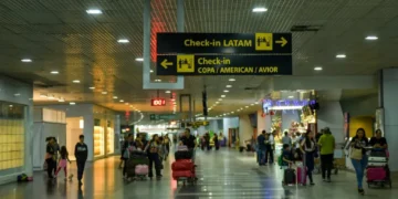 Aeroporto de Manaus registra alta no fluxo de passageiros e crescimento internacional dispara em 2026