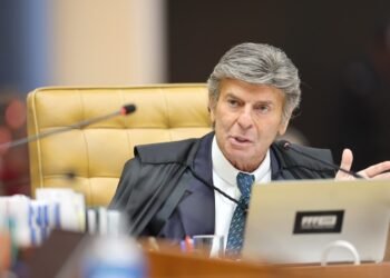 Dino pede vista de julgamento sobre eleição para governo do Rio; Mendonça vota com Fux pela eleição indireta
