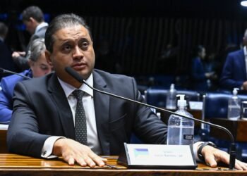 Alcolumbre envia indicação de Messias à CCJ e destrava análise; Weverton é definido relator e sabatina será no dia 29