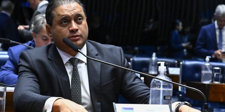 Alcolumbre envia indicação de Messias à CCJ e destrava análise; Weverton é definido relator e sabatina será no dia 29
