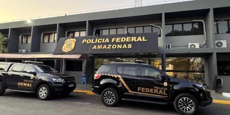 Suspeitos são presos em Manaus durante operação da Polícia Federal contra abuso sexual infantil na internet