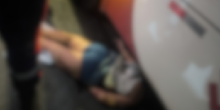 Colisão entre moto e ônibus termina com mulher morta e homem ferido em Manaus