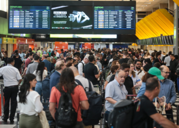 Preço das passagens aéreas pode subir até 20% com alta do querosene de aviação, dizem especialistas