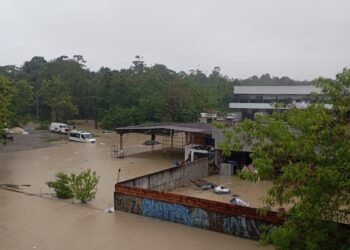 Chuva causa alagamentos, deslizamentos e desabamento em Manaus neste sábado