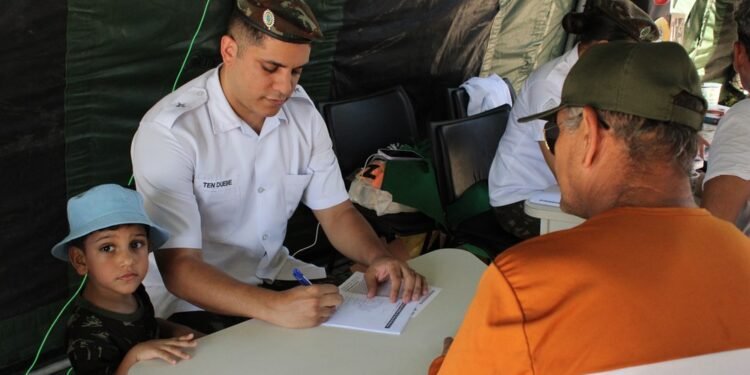 Exército oferta vacinação, atendimentos de saúde e atividades gratuitas em Manaus; confira programação