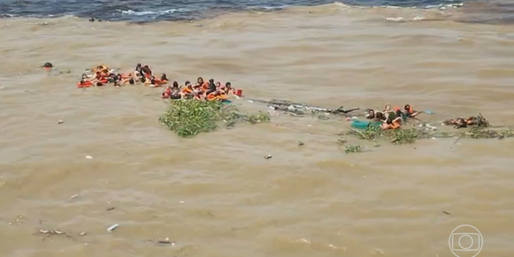 Naufrágio de lancha no Amazonas completa dois meses e buscas por desaparecidos continuam