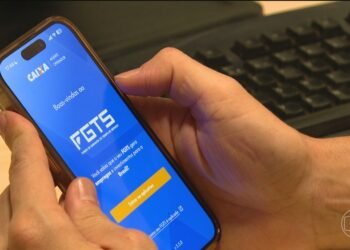 Governo estuda liberar R$ 17 bilhões do FGTS para ajudar trabalhadores endividados