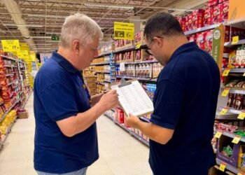 Cesta básica fica mais barata em Manaus e registra queda de quase 5% em abril