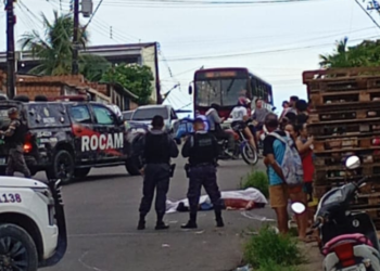 Homem é executado após assalto no Jorge Teixeira; suspeito é preso e espancado por populares em Manaus; vídeo