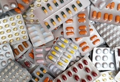 Uso excessivo de analgésicos agrava enxaqueca e aumenta incapacidade