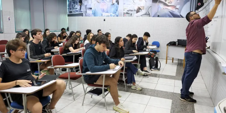 Fies 2026: pré-selecionados devem validar informações até segunda