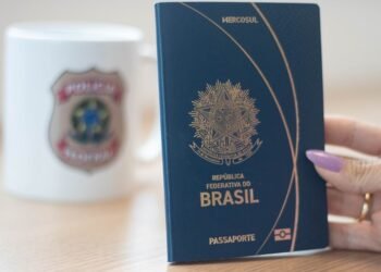 Você sabia que o passaporte tem um chip? Entenda para que serve