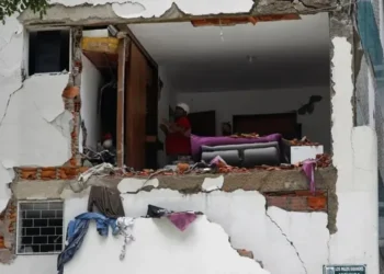 Por que países vizinhos sofrem tanto com grandes terremotos, mas Brasil é poupado?