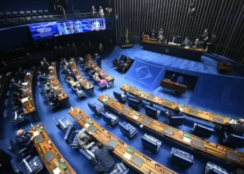 Senado analisa proposta que suspende aborto para menores vítimas de abuso; entenda