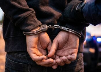 Homem é preso por violência doméstica após agredir companheira e sogra em Manacapuru