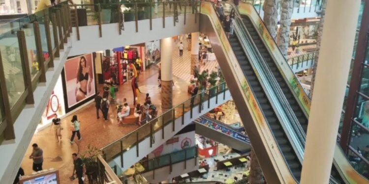 Feriado de Corpus Christi muda horários do comércio e shoppings em Manaus; confira programação