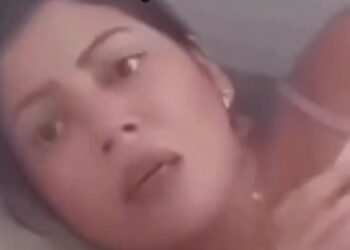 Vídeo de filho flagrando mãe com suposto amante e chamando o pai viraliza nas redes sociais