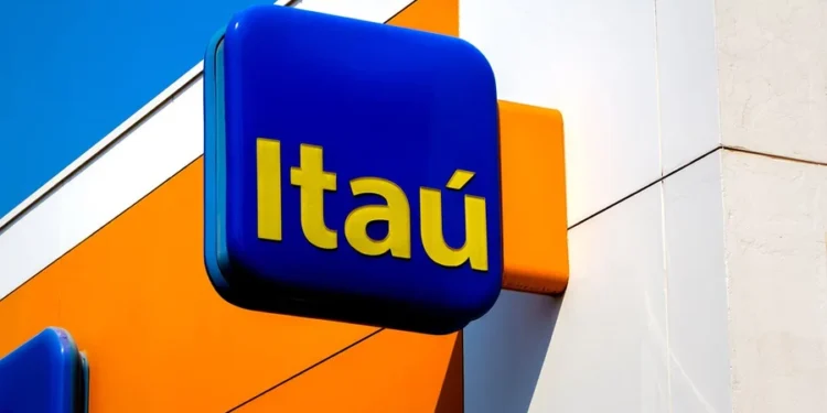 Prazo para o Itaú devolver dinheiro de clientes por cobranças indevidas vai até 2028