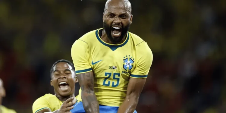 Ancelotti escala 2 times e seleção se despede com goleada sobre Panamá