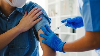 Dia Nacional da Imunização: veja 6 mitos sobre vacinas que seguem vivos