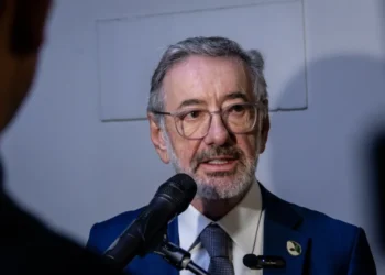 Ministro admite prazo curto para negociar com EUA imposição de tarifa