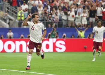 Espanha abre o placar contra a França na semi da Copa do Mundo. Siga