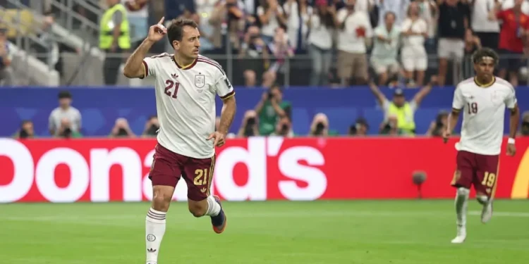 Espanha abre o placar contra a França na semi da Copa do Mundo. Siga