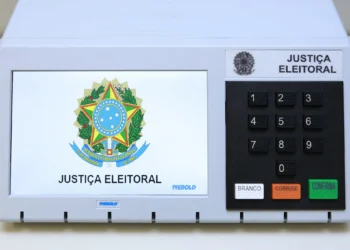 Eleitores já podem solicitar voto em trânsito para as eleições de 2026; prazo vai até 20 de agosto