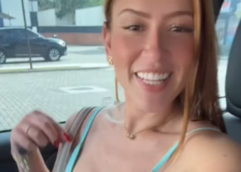 “Garota do job” revela que reserva um dia da semana para atender clientes de baixa renda e viraliza nas redes