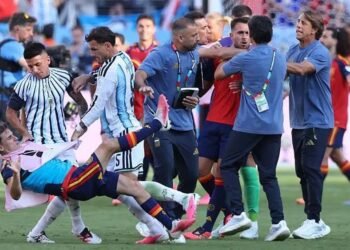 Fifa abre investigação sobre confusão envolvendo Argentina após final da Copa do Mundo