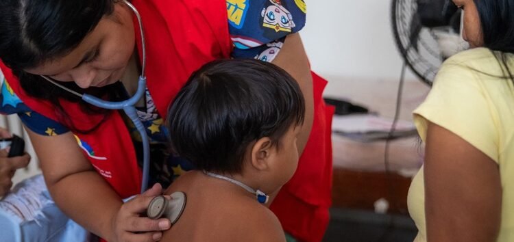 Expedição do SUS oferta consultas, exames e cirurgias para indígenas de Maués (AM