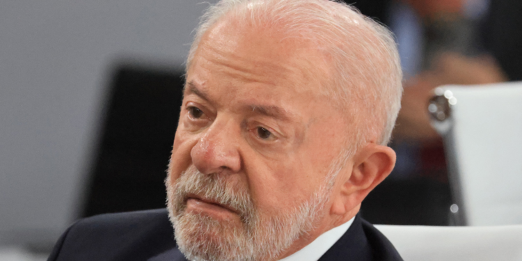 Lula sinaliza que não deve ir a debates no 1º turno: ‘Quero saber qual é o nível’