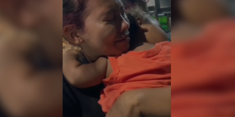 Bebê de 1 ano levada pelo próprio pai é entregue à mãe em Manaus