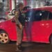 Motorista com suspeita de embriaguez provoca série de acidentes e termina em colisão na Avenida Nilton Lins