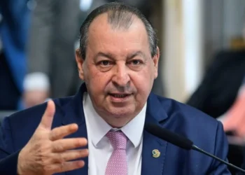 Omar Aziz é oficializado na disputa pelo Governo do Amazonas e lança chapa com Alessandra Campelo e Eduardo Braga