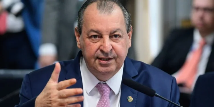 Omar Aziz é oficializado na disputa pelo Governo do Amazonas e lança chapa com Alessandra Campelo e Eduardo Braga