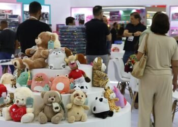 Alerta para os pais: brinquedos com inteligência artificial podem ameaçar privacidade e influenciar comportamento infantil
