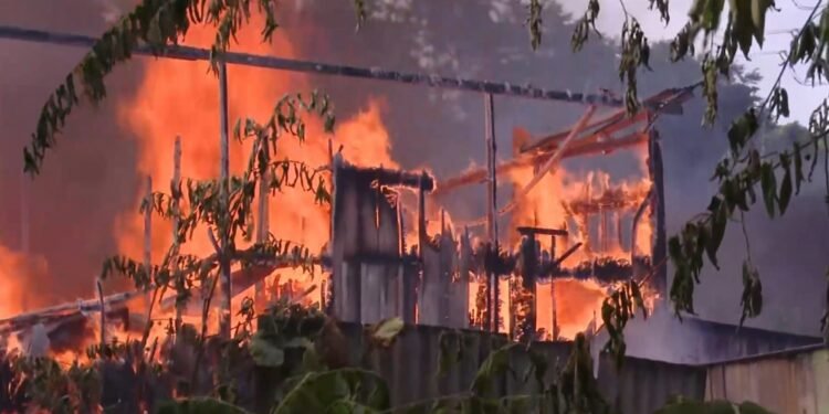 Casos de incêndios em residências crescem em Manaus e atingem maior número dos últimos três anos