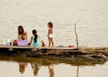 Amazonas é o 2º estado do país com maior risco ambiental e climático para crianças, diz Unicef