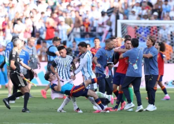 Final da Copa: Fifa abre processos contra argentinos e Gavi por briga