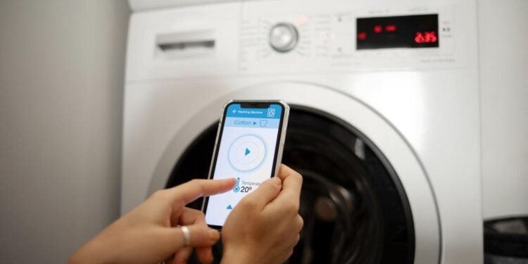 Eletrodomésticos com tecnologias inteligentes ajudam a reduzir consumo de energia, diz especialista