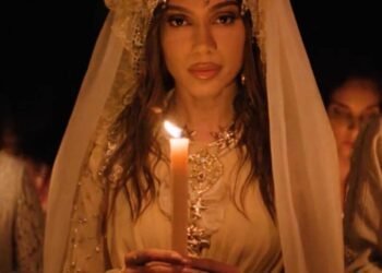 Anitta usa peça de marca amazonense em clipe ‘Deus Mãe’