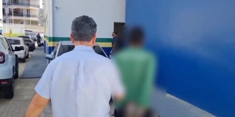 Homem é preso por estupro de vulnerável contra enteada de 13 anos em Manaus