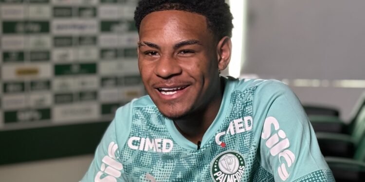 Eduardo Conceição, do Palmeiras, aparece em lista de promessas para a Copa de 2030