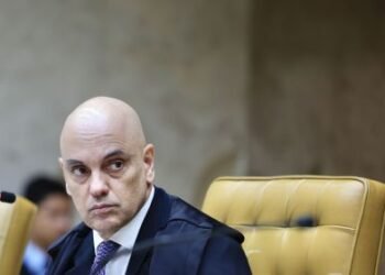 Moraes endurece restrições contra Bolsonaro e veta atuação política durante período eleitoral