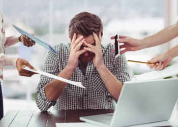 Vida moderna pode estar levando a mente humana ao limite, diz estudo