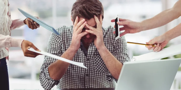 Vida moderna pode estar levando a mente humana ao limite, diz estudo
